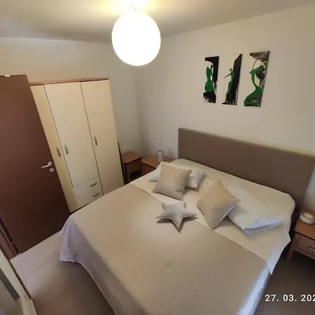 Apartman Antonela With Free Garage Parking Apartment